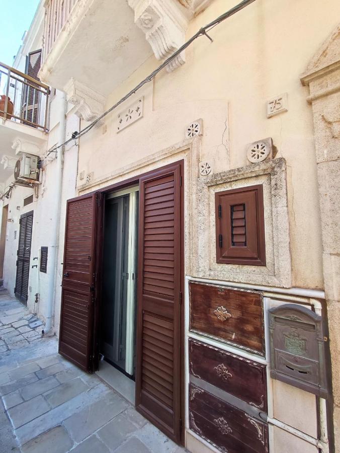 La Dimora Nel Sottano Alla Strada Polignano a Mare Bagian luar foto